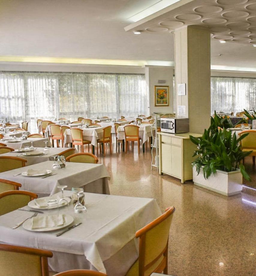 hotel-costaverde fr restaurant-et-cuisine-typique-et-de-prestige-plats-locaux 018